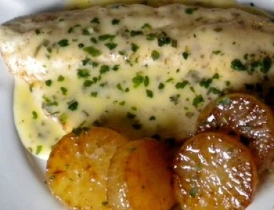 Pavé de truite sauce citronnée et radis caramélisé