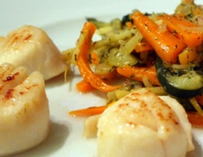 recette Noix de Saint Jacques au jus d'agrumes et petits légumes
