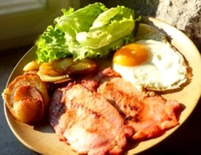 recette Plato combinado : lomo, oeuf, salade, frites 