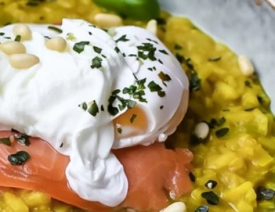 Risotto poireaux au curcuma, truite et oeuf poché