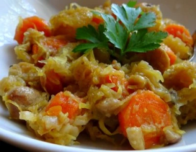 Sauté de courge spaghetti, carottes et châtaignes 