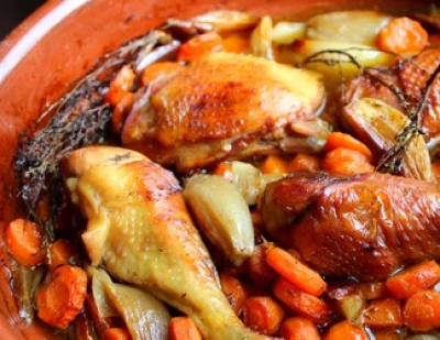 recette Poulet aux échalotes nouvelles et carottes, miel et thym