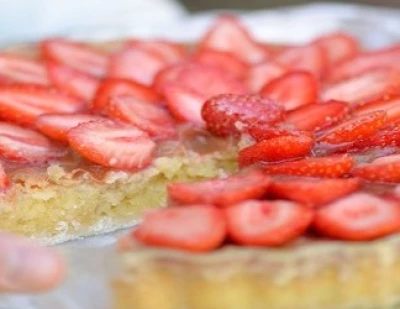 Tarte amandine à la fraise