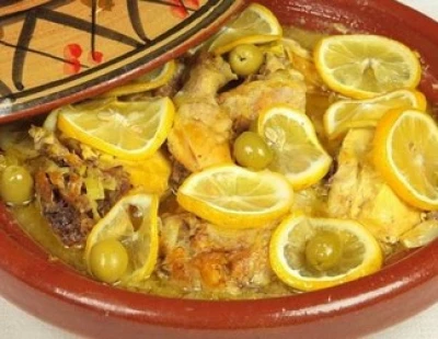 Tajine de poulet aux olives et citron