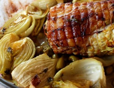 Rôti de porc au fenouil braisé et olives