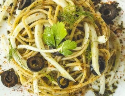 recette Spaghettis à la tapenade d'olive et fenouil croquant