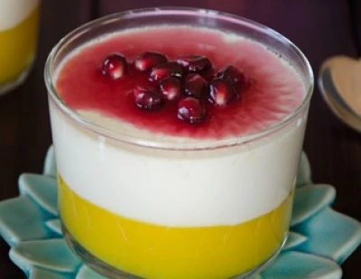 Verrine de mangue, fromage blanc et grenade