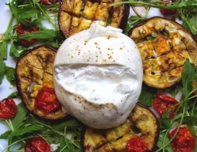 Salade d'aubergines grillées à la mozza