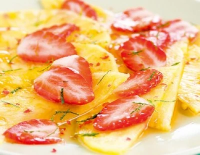 Carpaccio d'ananas victoria, Gariguette et citron vert