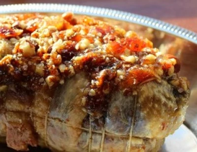 recette Rôti de pintade en croûte de datte et noisette