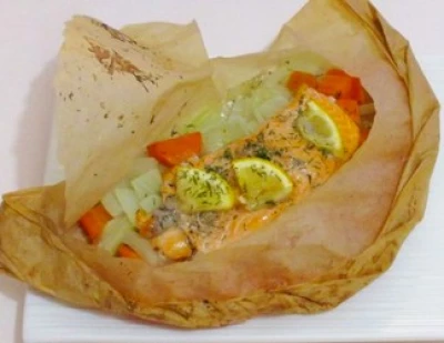 Papillote de darnes de truite aux petits légumes