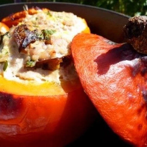 Potimaron farci chair à saucisse et pruneau d'Agen