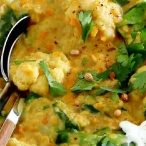 Curry de chou-fleur, butternut et lentilles vertes