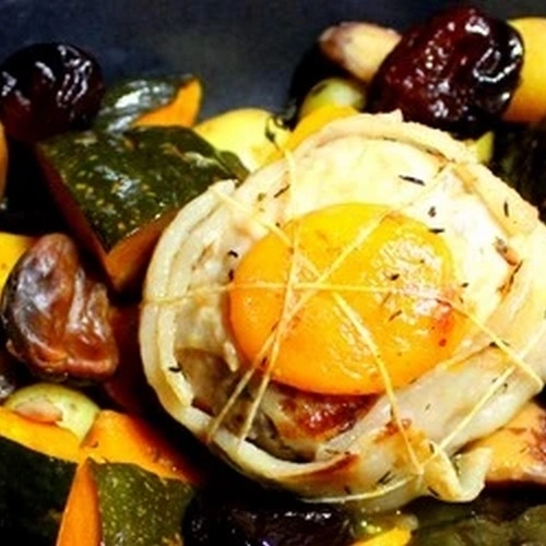 Paupiettes de volaille à l'abricot, légumes confits