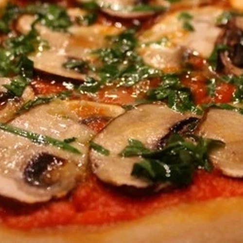 Pizza champignons bruns bio persillade