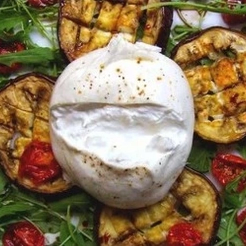 Salade d'aubergines grillées à la mozza