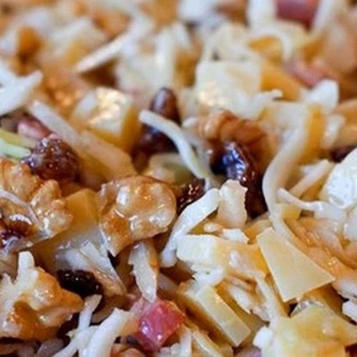 Salade choudou au comté, noix et jambon