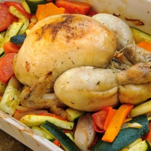Poulet fermier rôti aux légumes de saison